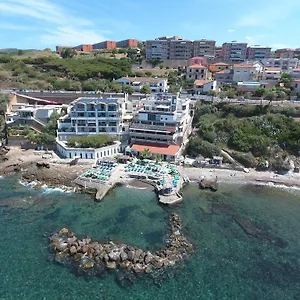 Esperia Hotel